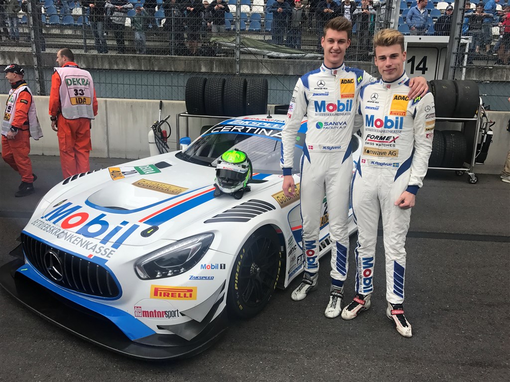 Nicolai Sylvest og Nikolaj Rogivue før starten på Lausitzring
(Foto: Sylvest Motorsport)